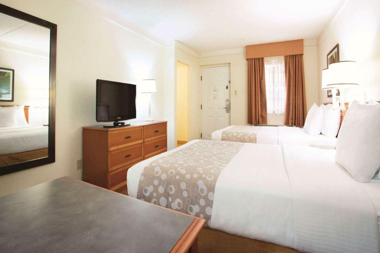 La Quinta Inn By Wyndham Baton Rouge University Area Buitenkant foto