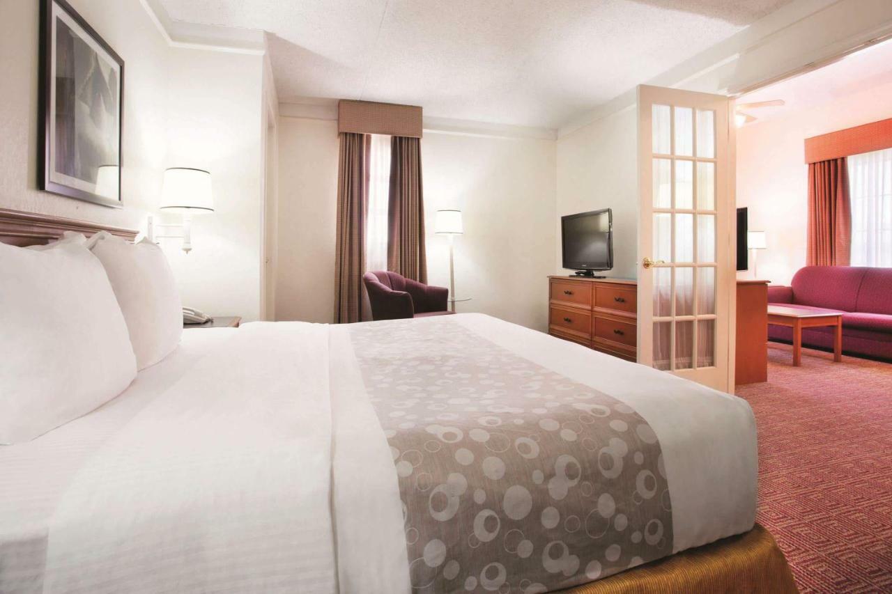 La Quinta Inn By Wyndham Baton Rouge University Area Buitenkant foto