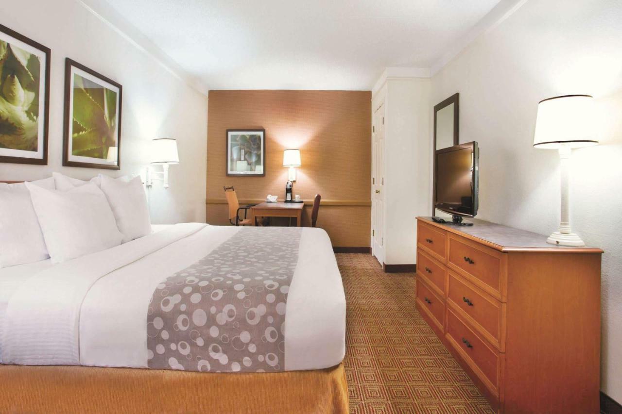 La Quinta Inn By Wyndham Baton Rouge University Area Buitenkant foto